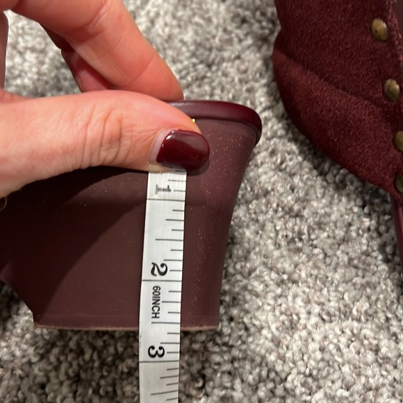 SOLD NWOB Misha & Puff Adult Pillow Clog in Madder Root Sz 42 - Picture 6 of 8